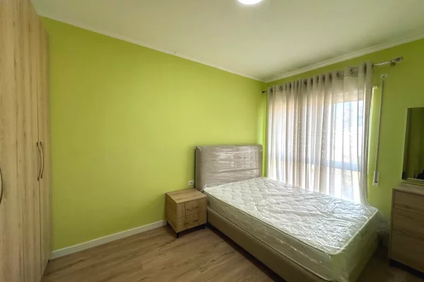 Shtepi me qera Apartament ne Tirane, 2+1, Mobilimi E mobiluar, Pagesa 65,000  Leke.