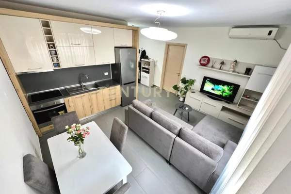 Shtepi me qera 1+1 ne Tirane - 650 Euro