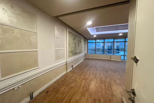 Ambient biznesi me qera 3+1 ne Tirane - 3,000 Euro