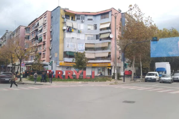 Shtepi ne shitje 2+1 ne Tirane - 110,000 Euro