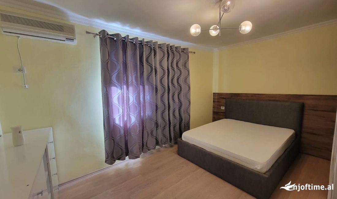 Shtepi me qera Apartament ne Tirane, 1+1, Mobilimi E mobiluar, Pagesa 45,000  Leke.