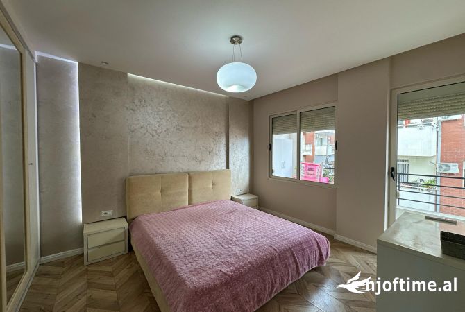 Shtepi me qera 2+1 ne Tirane - 700 Euro