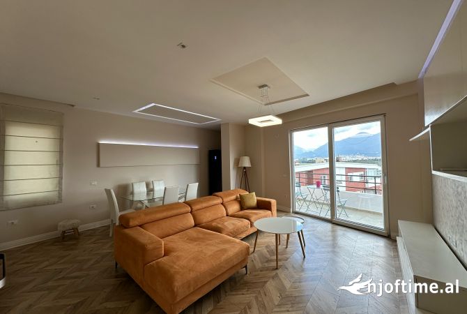 Shtepi me qera 2+1 ne Tirane - 700 Euro