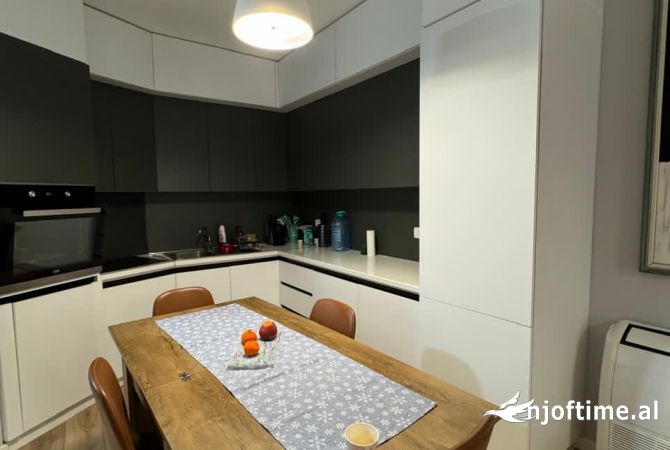 Shtepi me qera 1+1 ne Tirane - 700 Euro