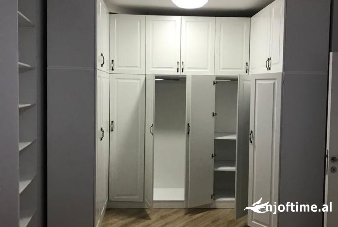 Shtepi me qera Apartament ne Tirane, 1+1, Mobilimi E mobiluar, Pagesa 700  Euro.