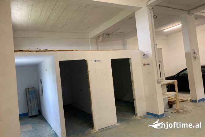 Ambient biznesi me qera 4+1 ne Tirane - 600 Euro
