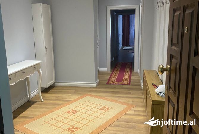 Shtepi ne shitje 3+1 ne Tirane - 320,000 Euro