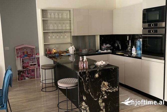 Shtepi ne shitje 2+1 ne Tirane - 350,000 Euro