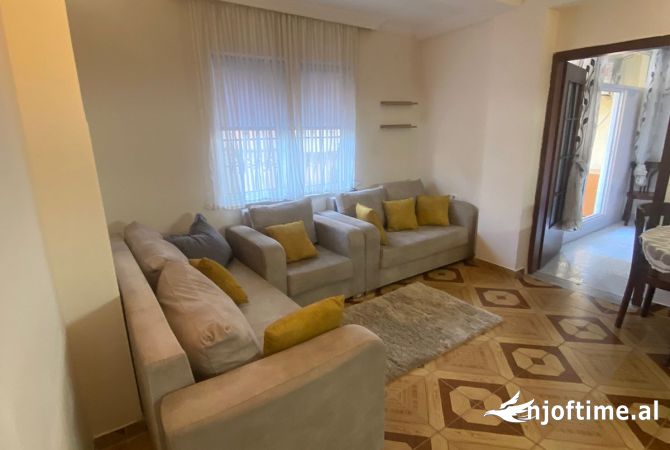 Shtepi me qera 1+1 ne Tirane - 550 Euro