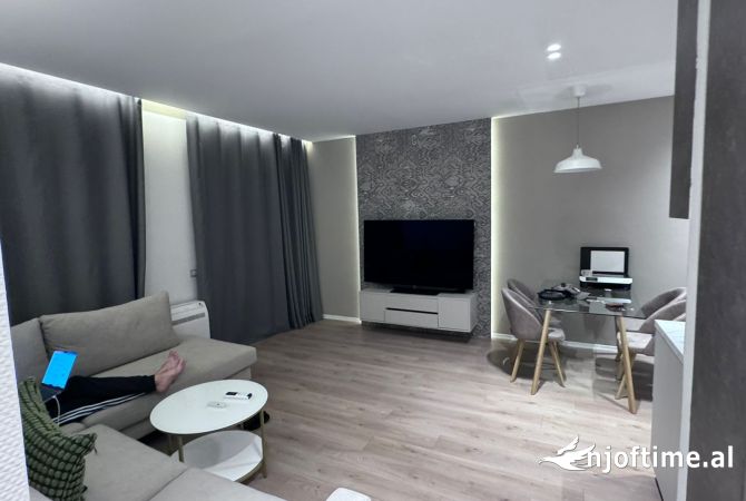 Shtepi me qera 2+1 ne Tirane - 550 Euro