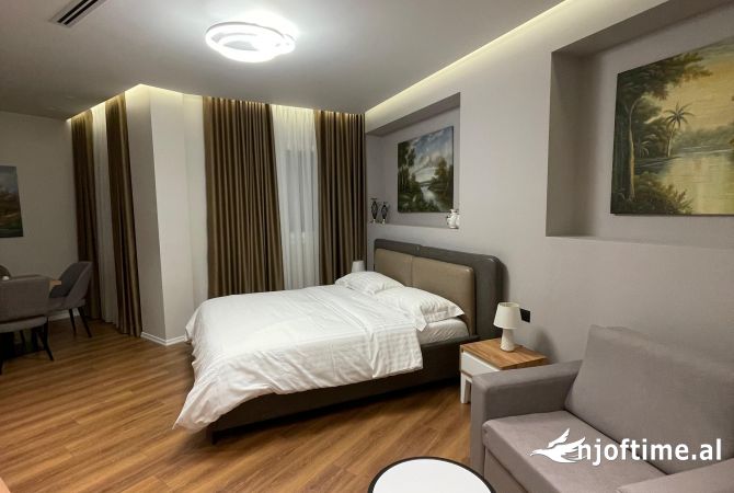 Ambient biznesi ne shitje 5+1 ne Tirane - 800 Euro