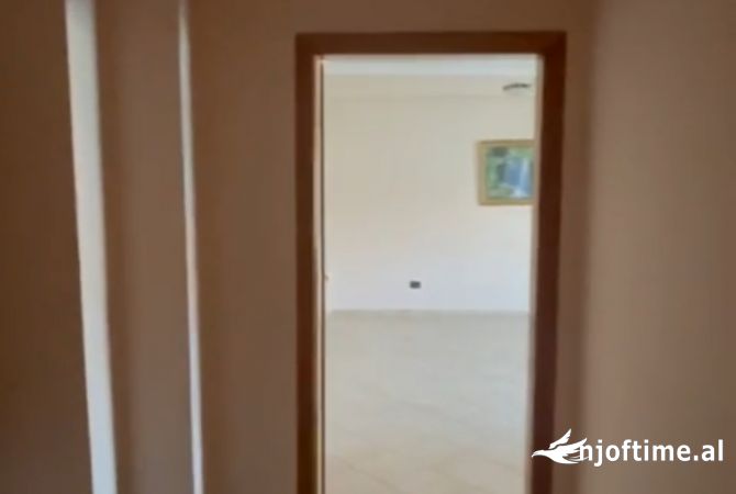 Shtepi ne shitje 2+1 ne Tirane - 250,000 Euro