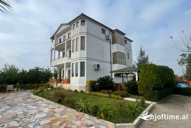 Shtepi ne shitje 7+1 ne Tirane - 390,000 Euro