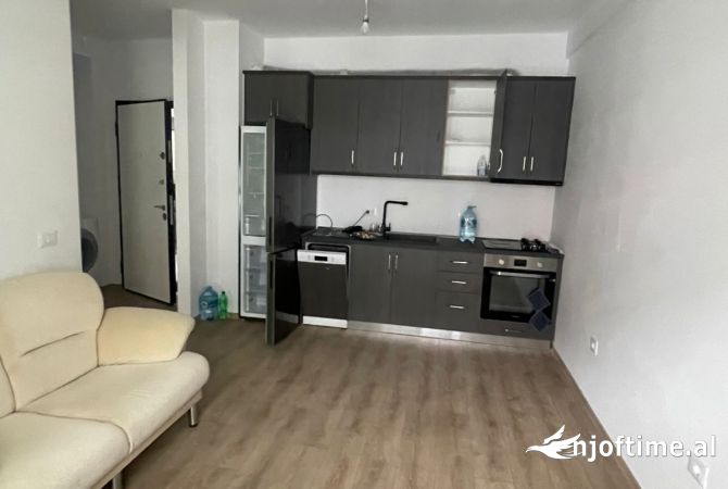 Shtepi me qera 1+1 ne Tirane - 350 Euro