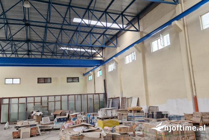 Ambient biznesi me qera 3+1 ne Tirane - 5,000 Euro