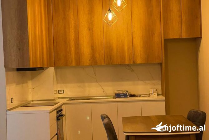 Shtepi me qera 2+1 ne Tirane - 600 Euro