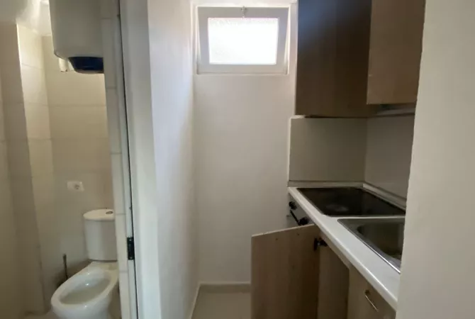 Shtepi me qera Garsoniere ne Tirane - 250 Euro