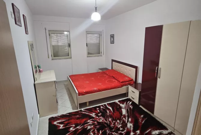 Shtepi me qera 2+1 ne Tirane - 350 Euro