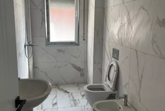 Shtepi ne shitje 3+1 ne Tirane - 160,000 Euro