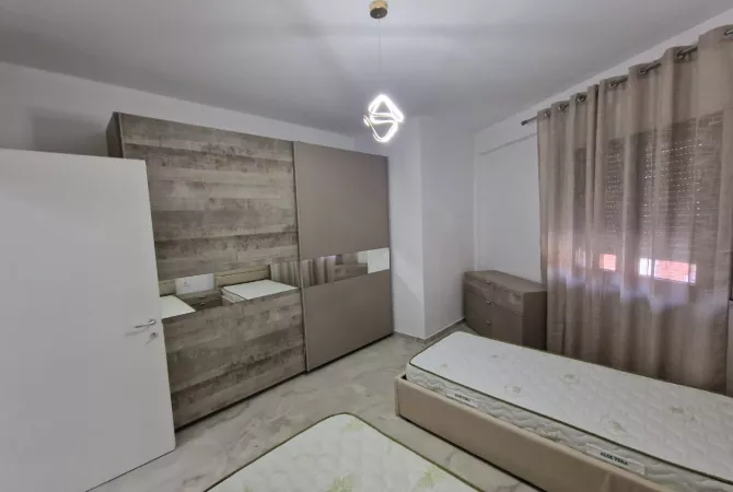 Shtepi me qera 2+1 ne Tirane - 600 Euro