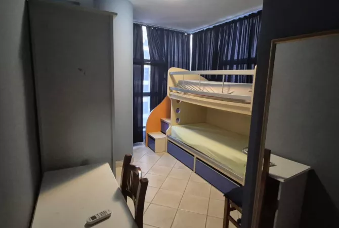 Shtepi me qera Apartament ne Tirane, 2+1, Mobilimi E mobiluar, Pagesa 65,000  Leke.