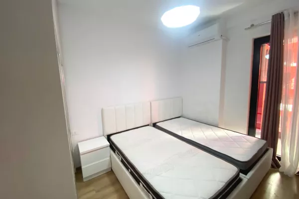 Shtepi me qera Apartament ne Tirane, 2+1, Mobilimi E mobiluar, Pagesa 700  Euro.