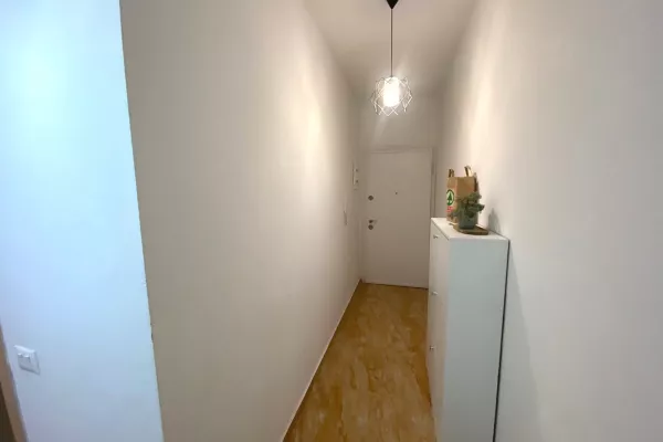 Shtepi me qera Apartament ne Tirane, 2+1, Mobilimi E mobiluar, Pagesa 700  Euro.