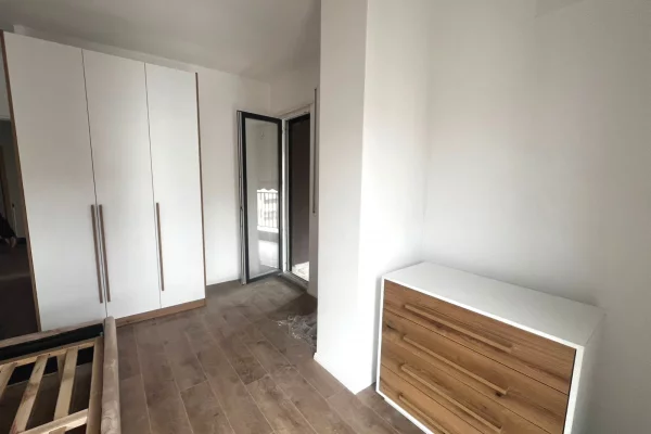 Shtepi me qera 2+1 ne Tirane - 450 Euro
