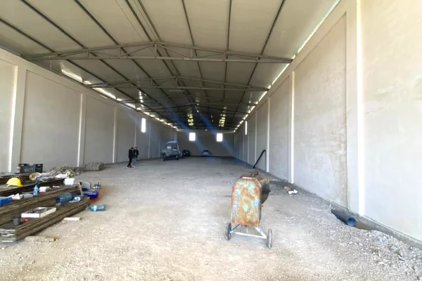 Ambiente Commerciale in Affitto 4+1 a Tirana - 3,000 Euro