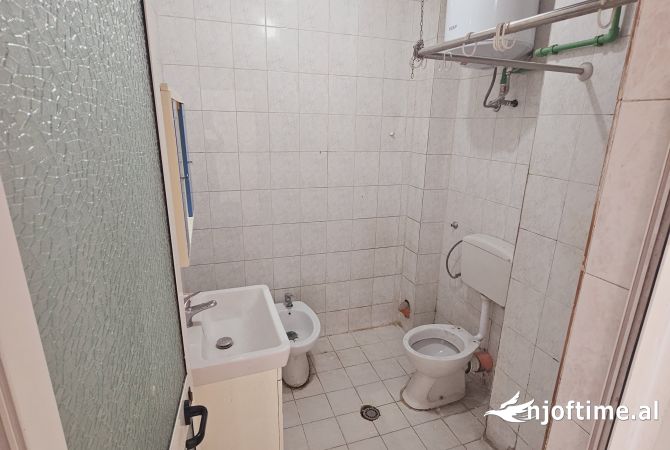 Shtepi ne shitje 2+1 ne Tirane - 135,000 Euro