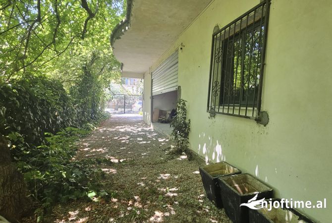 Casa in vendita 7+1 a Tirana - 530,000 Euro