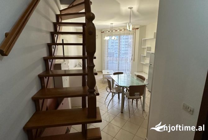 Shtepi me qera Apartament ne Tirane, 1+1, Mobilimi E mobiluar, Pagesa 500  Euro.