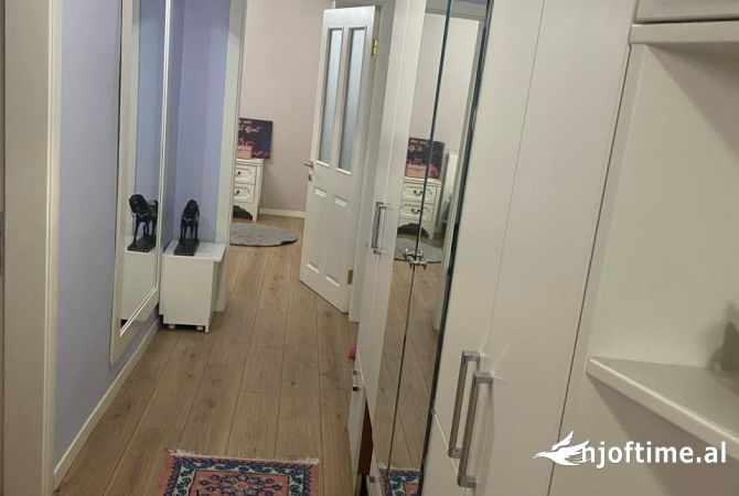 Shtepi me qera 2+1 ne Tirane - 700 Euro