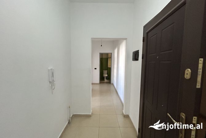 Shtepi ne shitje 2+1 ne Tirane - 80,000 Euro