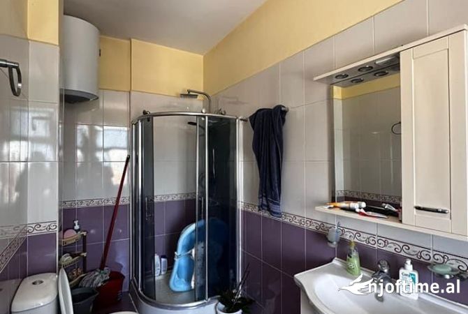 Shtepi ne shitje 2+1 ne Tirane - 84,000 Euro
