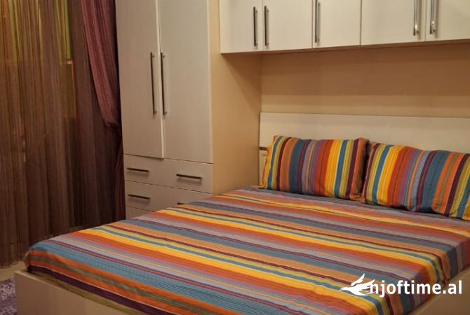 Shtepi me qera 2+1 ne Tirane - 700 Euro