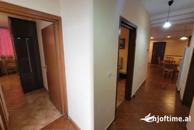 Shtepi me qera 2+1 ne Tirane - 600 Euro