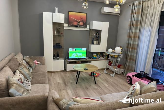 Shtepi me qera 2+1 ne Tirane - 600 Euro