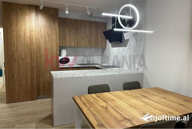 Shtepi me qera 2+1 ne Tirane - 650 Euro