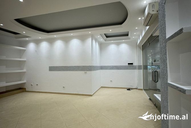 Ambient biznesi me qera 3+1 ne Tirane - 500 Euro