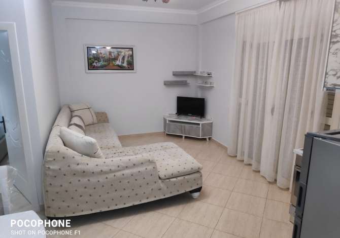 Shtepi me qera Apartament ne Tirane, 2+1, Mobilimi E mobiluar, Pagesa 450  Euro.
