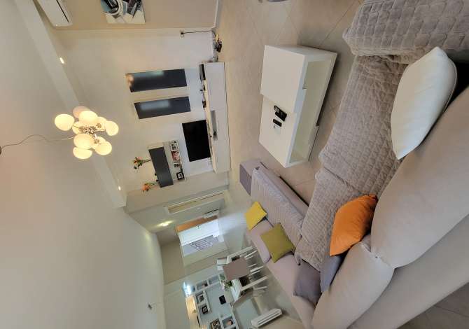 Shtepi me qera 4+1 ne Tirane - 800 Euro