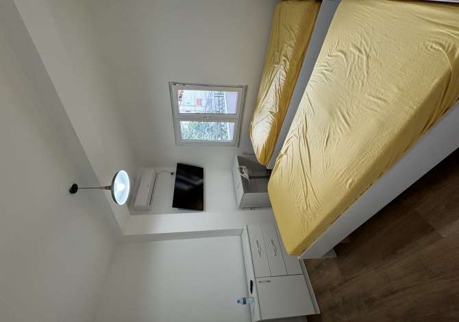 Shtepi ne shitje Shtepi Private ne Tirane, 3+1, Mobilimi E mobiluar, Pagesa 220,000  Euro.