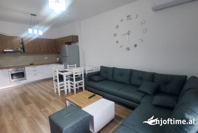 Shtepi me qera 2+1 ne Tirane - 600 Euro