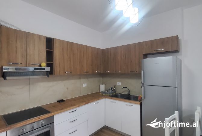 Shtepi me qera 2+1 ne Tirane - 600 Euro