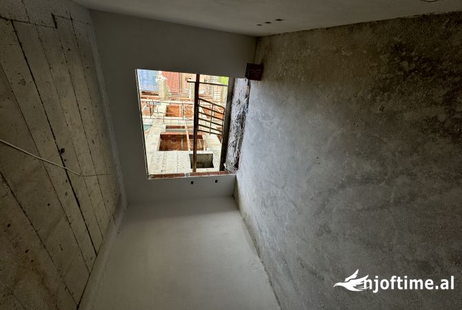 Shtepi ne shitje 1+1 ne Tirane - 92,000 Euro