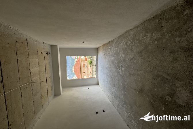 Shtepi ne shitje 1+1 ne Tirane - 92,000 Euro
