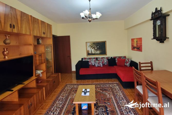 Shtepi me qera 2+1 ne Tirane - 500 Euro