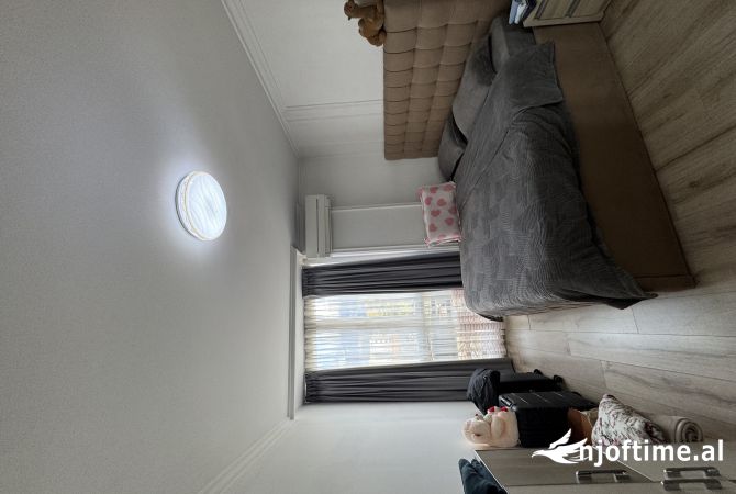 Shtepi ne shitje Apartament ne Tirane, 2+1, Mobilimi E mobiluar, Pagesa 220,000  Euro.