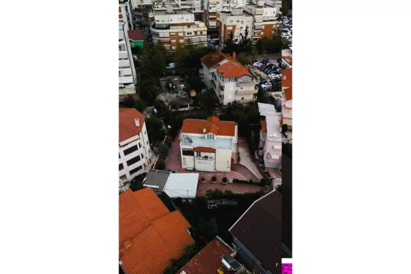 House for Rent 3+1 in Tirana - 5,000 Euro